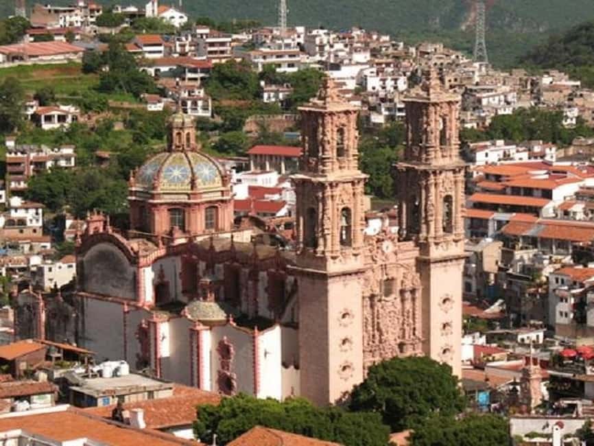 Mexico City: Full-Day Taxco and Cuernavaca Tour - Lunch and the last free minutes