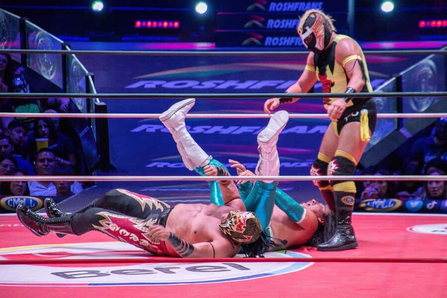 Mexico City: Lucha Libre Show, Walking Tour & Tequila - Why lucha libre works best as a guided night out