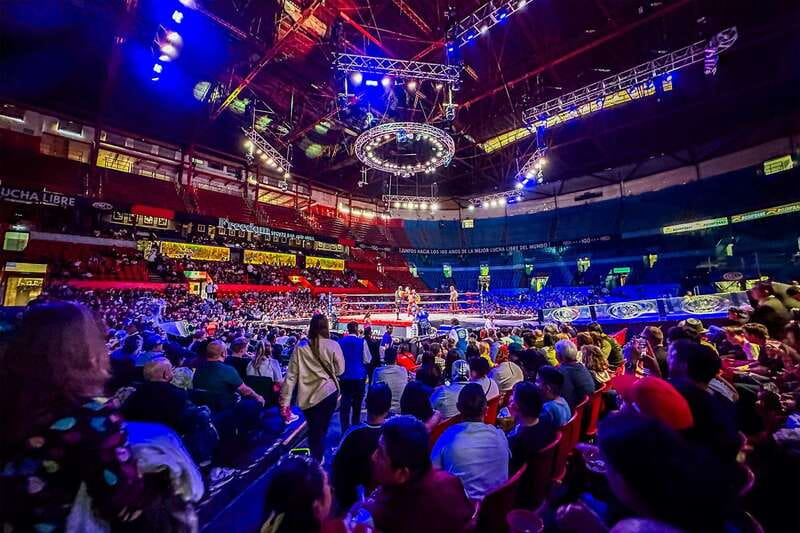 Mexico City: Lucha Libre Show, Walking Tour & Tequila - Who should book this experience?
