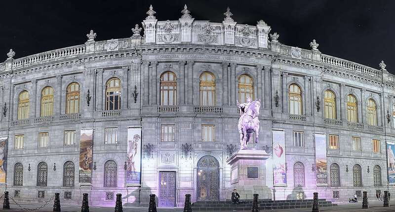 Mexico City: Night City Tour in a Double Decker Bus - Who should book this evening ride