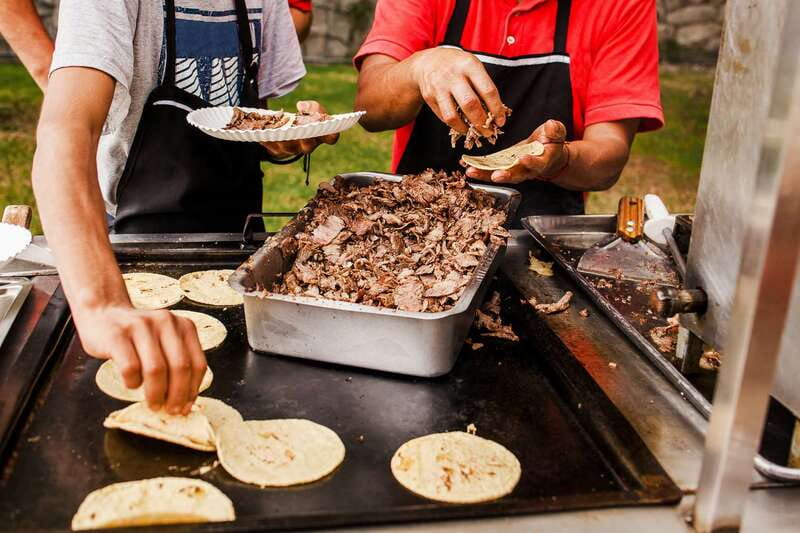 Mexico City: Old Town Food Tour of 7 Tastings & Secret Dish - Starting at the Centro Histórico subway entrance