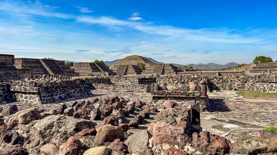 Mexico City: Teotihuacan Early or Afternoon Access Tour - What the guide adds to the ruins