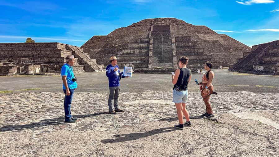 Mexico City: Teotihuacan Early or Afternoon Access Tour - The obsidian workshop and tequila tasting