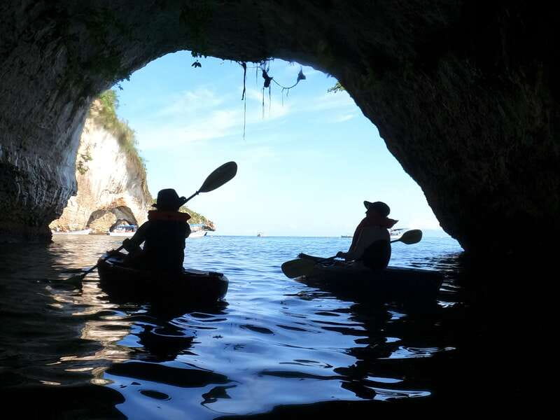 Mismaloya: Los Arcos Bioluminescent Waters Kayak & Cave Tour - Who will enjoy this most