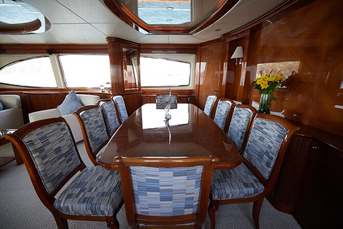 Number Juan 100ft Yacht Azimut Rental - Why the crew makes a difference