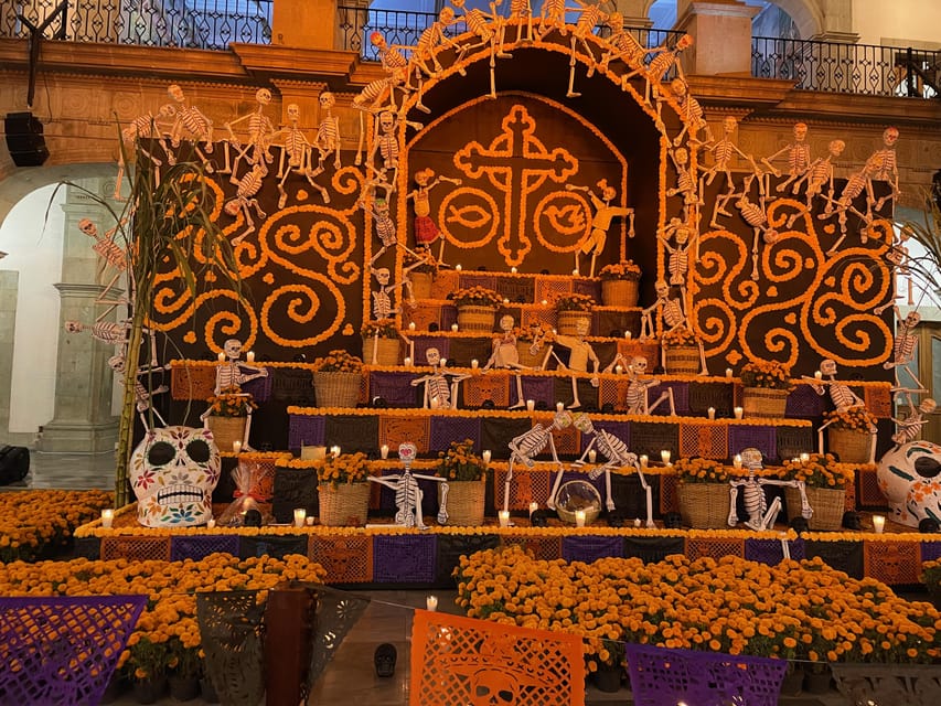 Oaxaca: Day of the Dead Evening Walking Tour with Dinner - Dinner is a pleasant finish, with some limits