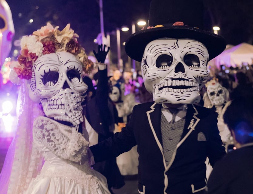 Oaxaca: Day of the Dead Evening Walking Tour with Dinner - What $109 to $115 buys you