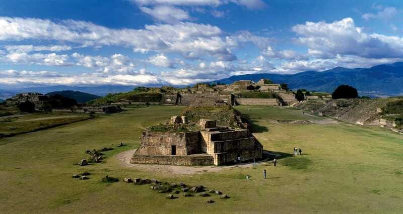 Oaxaca de Juarez: Monte Alban Half-Day Tour - Pyramids, stelae, tombs, and the ball court