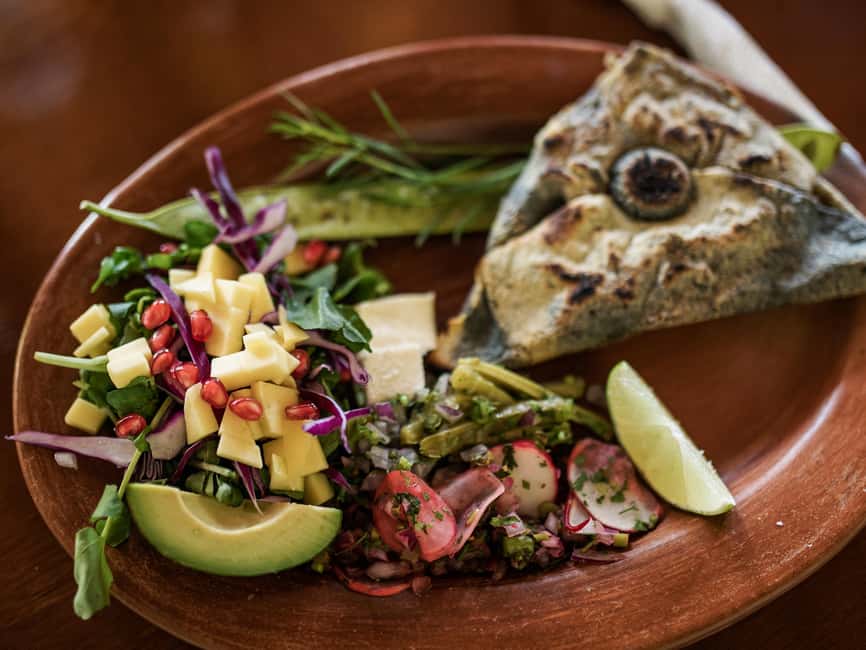 Oaxaca de Juarez: Traditional Oaxacan Cooking Class - A meal that keeps going
