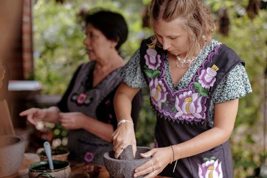 Oaxaca de Juarez: Traditional Oaxacan Cooking Class - Timing, cancellation, and practical value