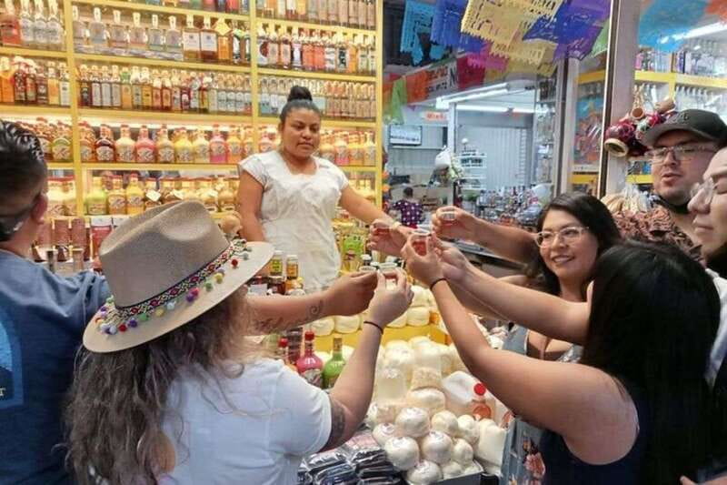 Oaxaca: Food and Markets Tour - Tejate and traditional aguas