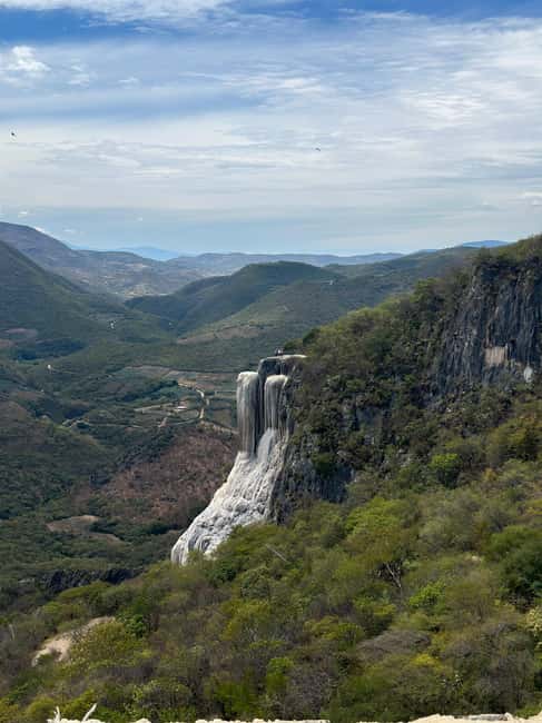 Oaxaca: Hierve el Agua & Mezcal Distillery Small-Group Tour - Meet at the Jardín Etnobotánico at 9:00 am
