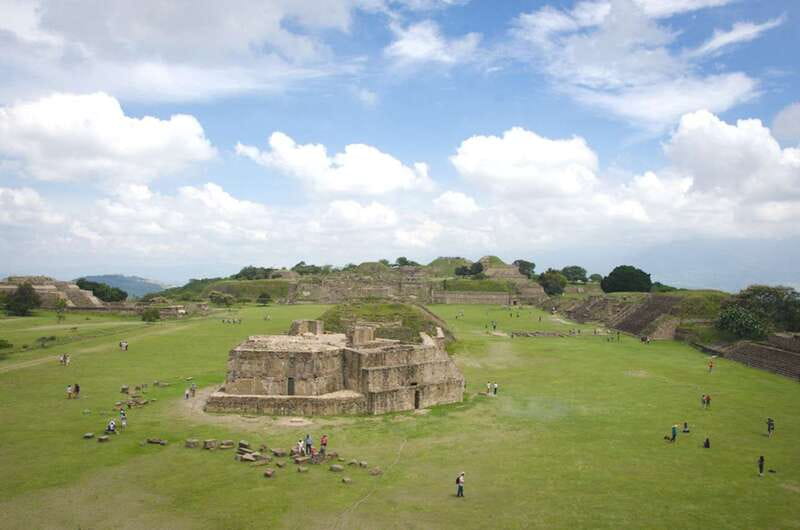 Oaxaca: Monte Alban and the Art of Oaxaca - Cuilapam de Guerrero and the Dominican former convent