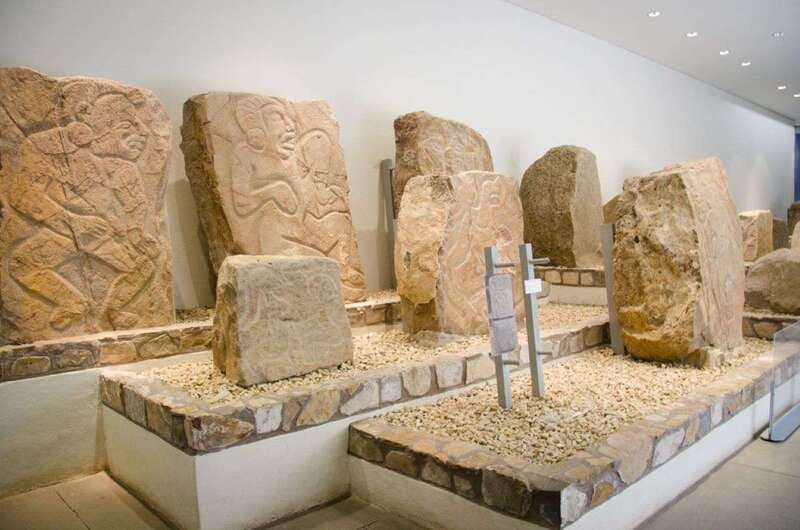 Oaxaca: Monte Alban Guided Archaeological Tour - Price and what you receive for $33