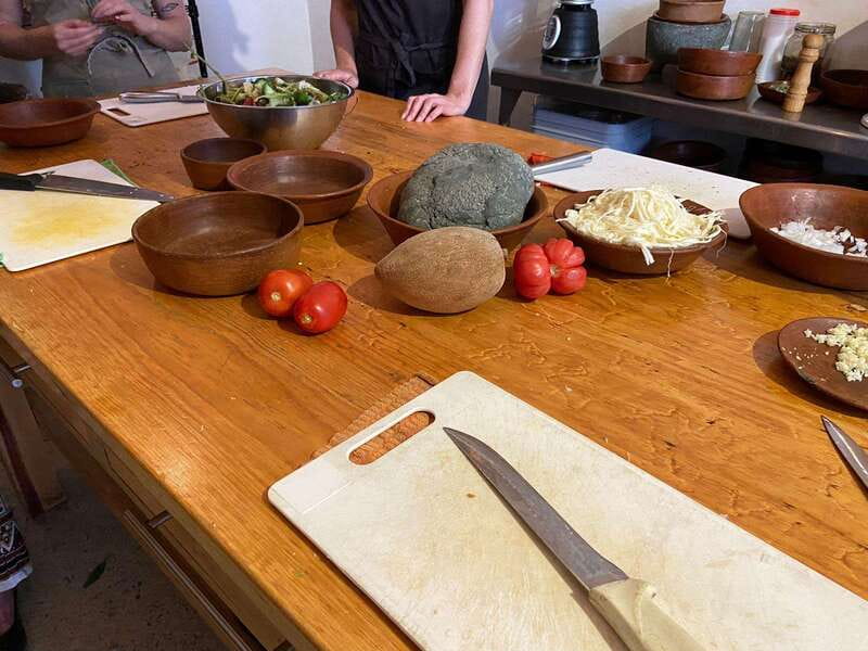 Oaxaca: Oaxacan Mole Workshop with a Traditional Cook - From Xicotencatl Street to a Local Market
