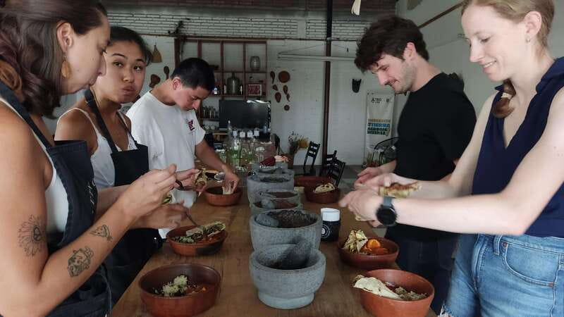 Oaxaca: Oaxacan Mole Workshop with a Traditional Cook - The Shared Meal Is the Payoff