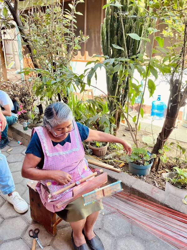 Oaxaca: San Martín Tilcajete, Jalieza & Ocotlán Crafts Route - San Bartolo Coyotepec and the making of black clay