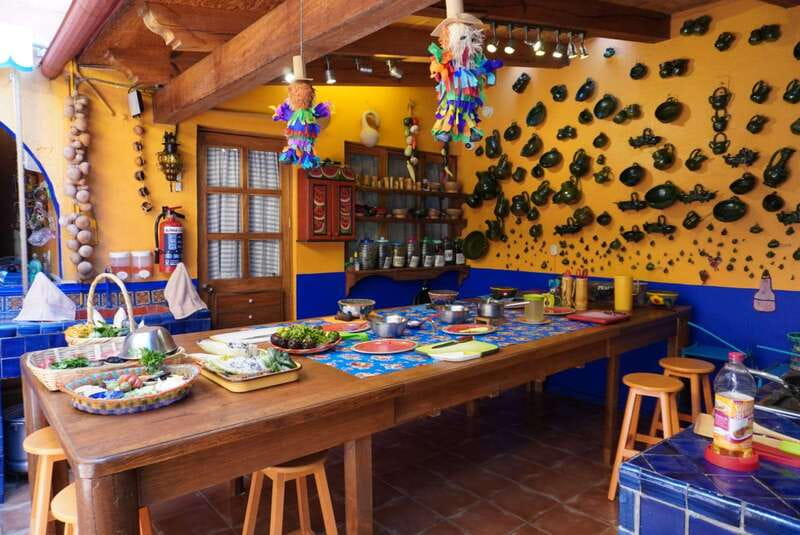 Oaxaca: Traditional Oaxacan Cooking Class with Market Visit - Transport, timing, and comfort