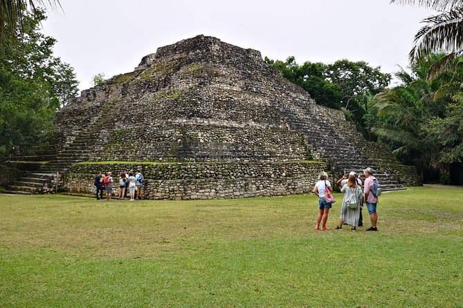 One Day Tour to Chacchoben Mayan City and Bacalar Lagoon with a Certified Guide - The long ride is part of the bargain