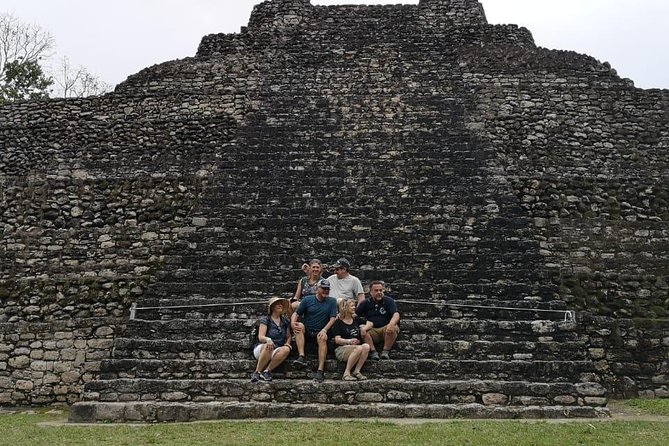 One Day Tour to Chacchoben Mayan City and Bacalar Lagoon with a Certified Guide - Lunch gives the lagoon stop a local flavor