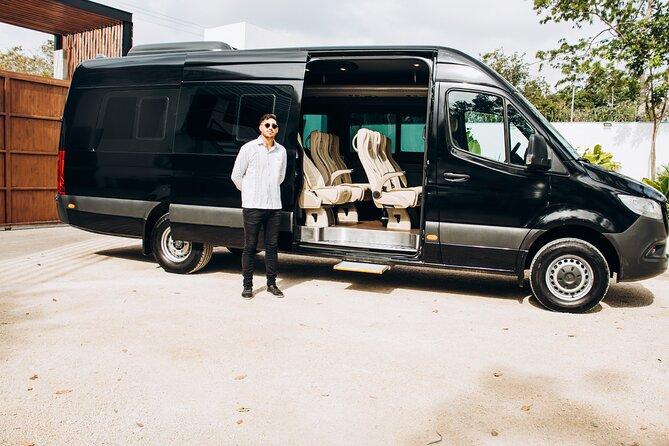 One Way Private Transfer Cancun Int Airport-Cancun Hotel Zone - The drivers and the human side of the service