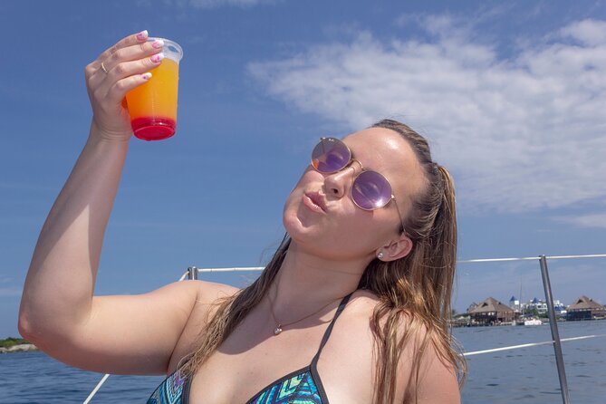 Premium Isla Mujeres Tour by Private Catamaran - The 40-minute return with drinks
