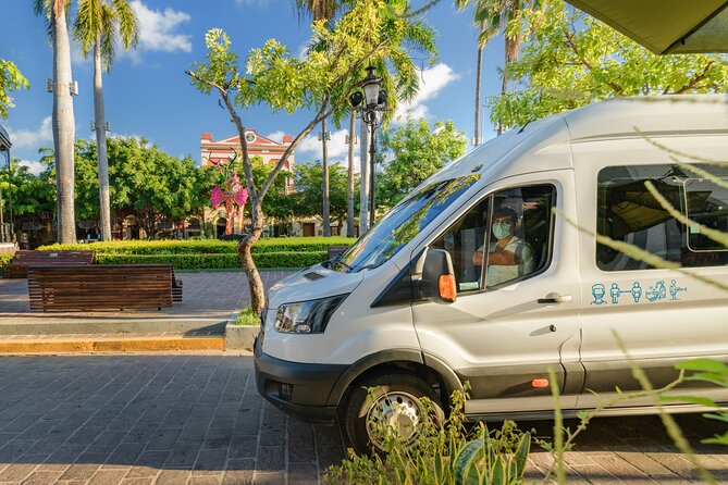 Private Airport-Hotel Transfer - A 40-minute ride that doubles as an introduction