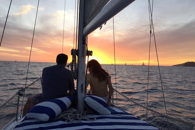 Private Cabo San Lucas Sunset Cruise on 33´ sailboat - Key Points to Know