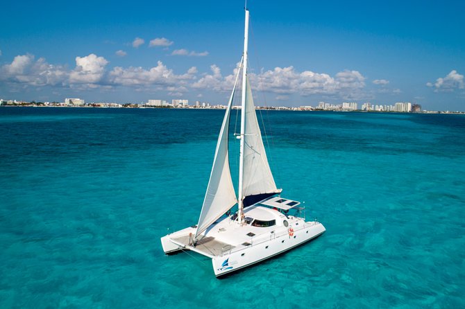 Private Catamaran from Cancun to Isla Mujeres | For up to 40 pp - Playa Norte and the turquoise-water break