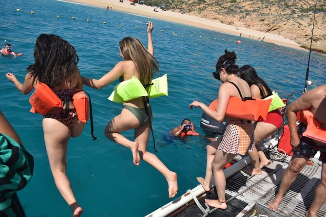 Private Catamaran Snorkeling Cruise in Los Cabos - How the private format handles celebrations