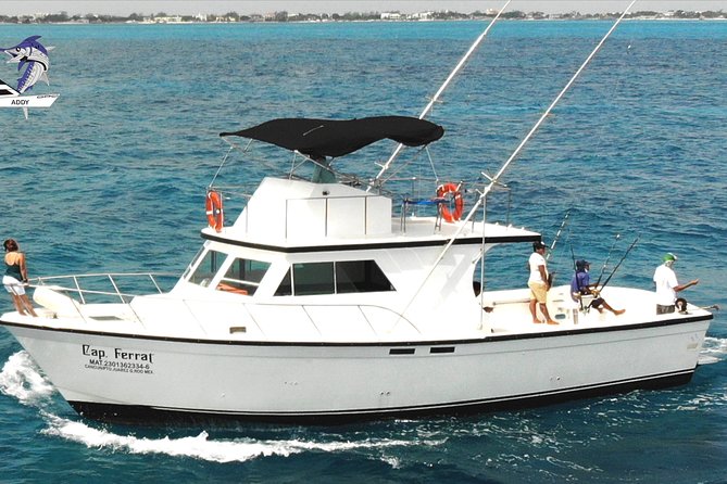 Private fishing charter Boat 48ft 12 pax Good Marlin and Sailfish - The Boat: Space for a Crowd, With a Comfort Question