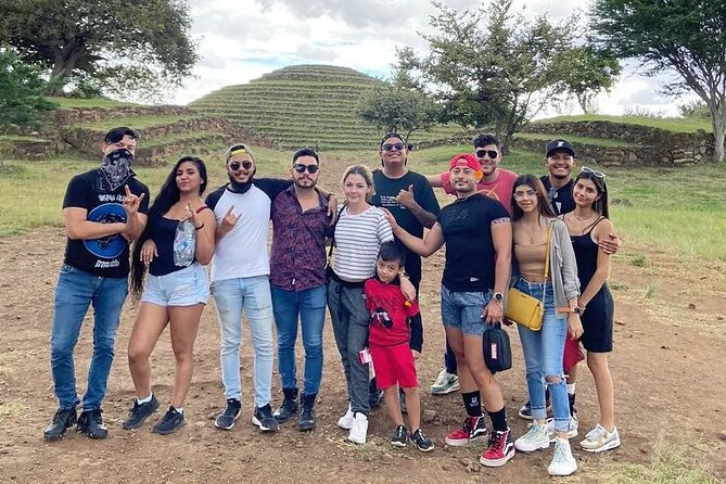 Private Full-Day Tour to Tequila and Guachimontones - Cantaritos El Güero: a lively final stop
