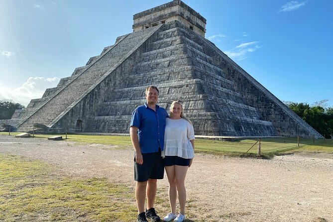 Private Guide Service in the Archaeological Zone of Chichen Itza - The Great Ball Court and the power of public ritual