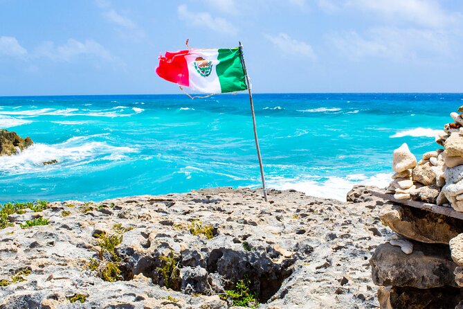 Private Jeep and 4x4 Polaris RZR Tour with Mexican Lunch - Lunch at Coco’s Beach Club