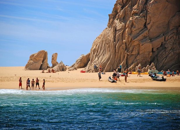 Private Luxury 42ft Sailing with Snorkeling in Los Cabos - Key points before you book