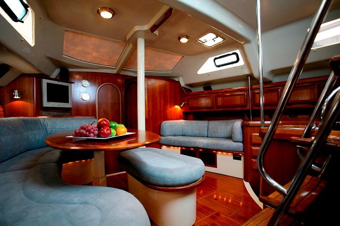 Private Luxury 42ft Sailing with Snorkeling in Los Cabos - Lunch, snacks, and an easy afternoon afloat