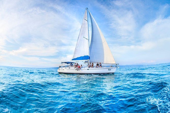 Private Luxury Sailing Cruise in Los Cabos with Lunch and Open Bar - How the $2,299 price works for a group