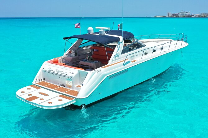 Private Luxury Yacht 55FT Rental in Cancun - What comes with the yacht