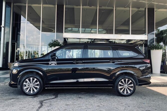 Private roundtrip transportation from Cancun airport to hotels - Your first meeting at Cancun International Airport