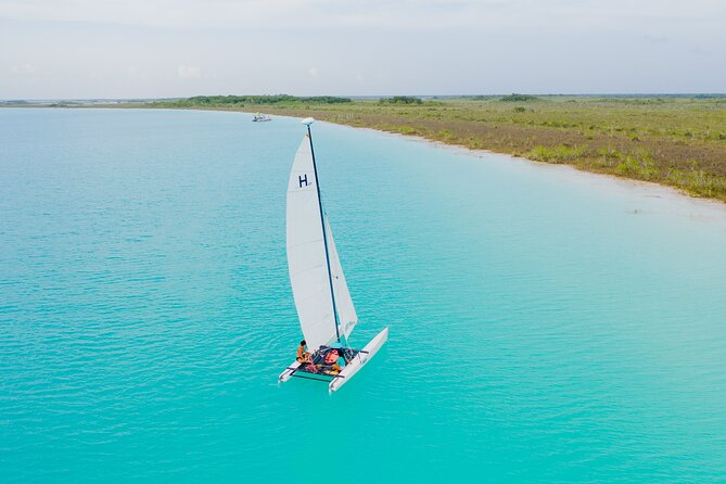 Private Sailing between Mangroves - Meeting Captain Sara at Bertilla Lagoon