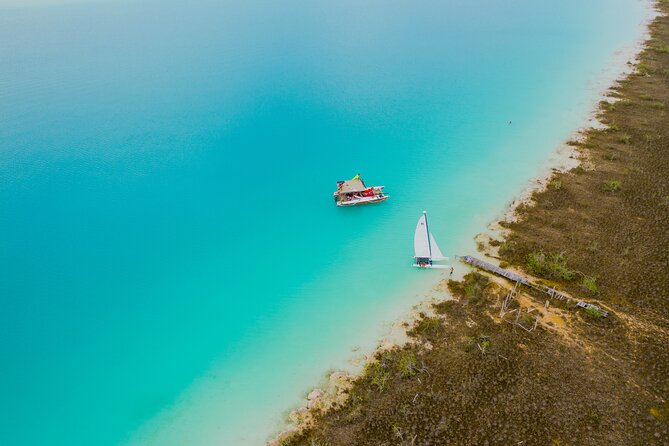 Private Sailing between Mangroves - Who Will Get the Most From It
