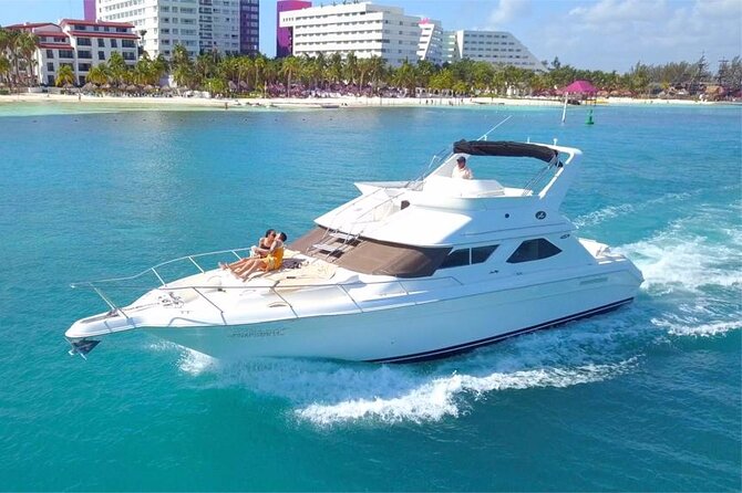 Private SeaRay 47ft Yacht Rental Cancun 23P6 - Snorkeling, swimming, and what is actually included