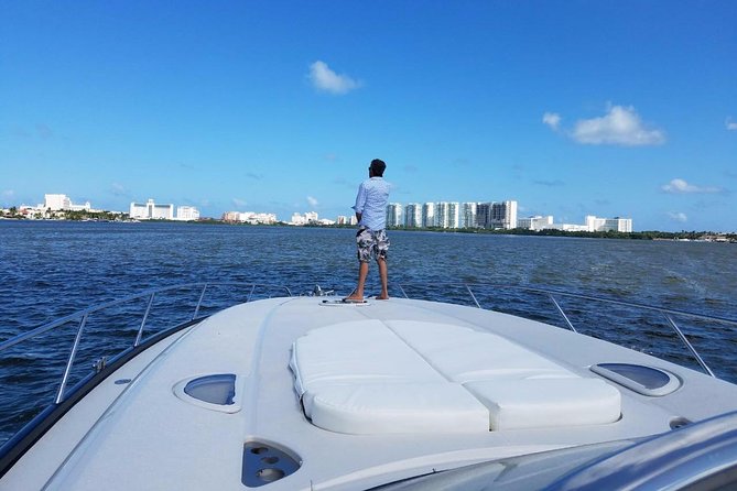 Private SUNSEEKER 60 Yacht Experience for up to 20 Guests - Who Will Enjoy This Private Charter