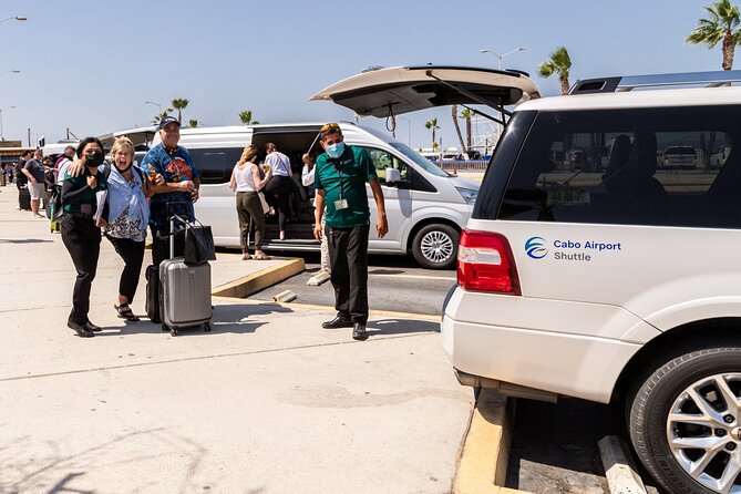 Private SUV RoundTrip from Airport to Hotels in San Jose del Cabo - A calm start at Los Cabos International Airport