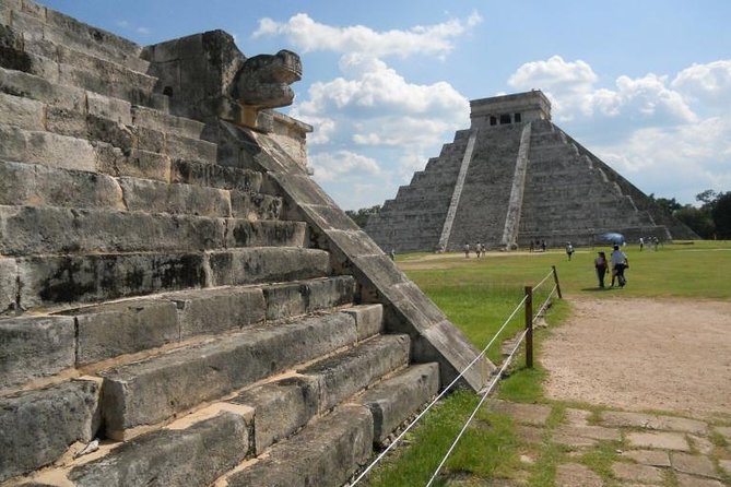 Private Tour: Chichen Itza Archeological Zone from Cancun - Entering Chichen Itza before the heat builds