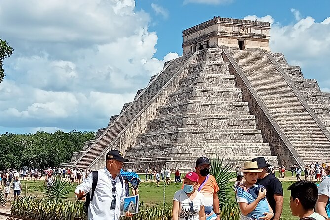 Private Tour in Chichen Itza Official History Guide - Why a private guide changes Chichen Itza