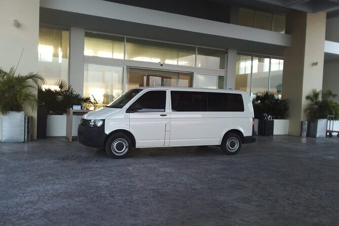 Prívate Transfer: Cancun Airport to Cancun, Playa or Tulum - Why a private ride helps at Cancun Airport