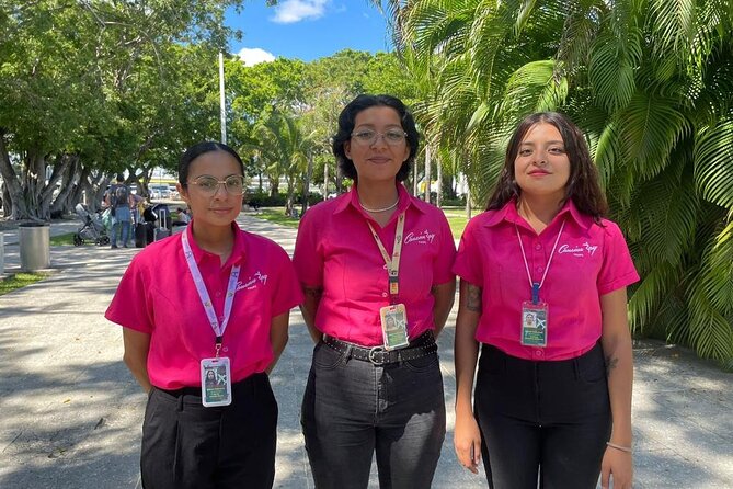 Private transportation from Cancun Airport for 1 to 11 people - Meeting your driver outside Cancun Airport