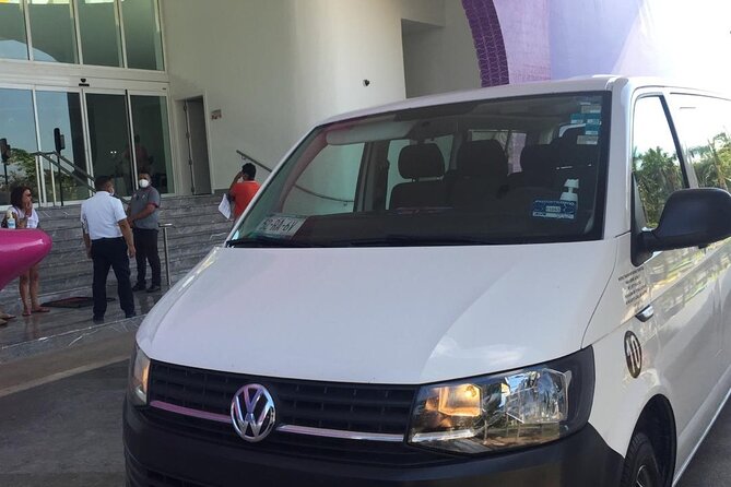 Private transportation from CUN Airport to Cancun Hotel Zone - Booking, cancellation, and small practical details