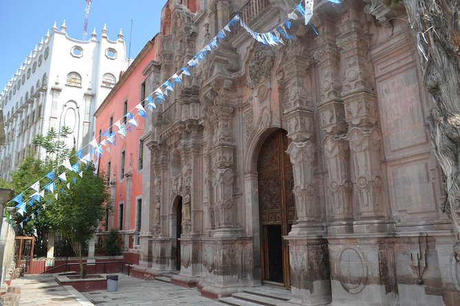 Private walking tour in Guanajuato (available from 1 person) - Plaza de la Paz and the city’s grand center